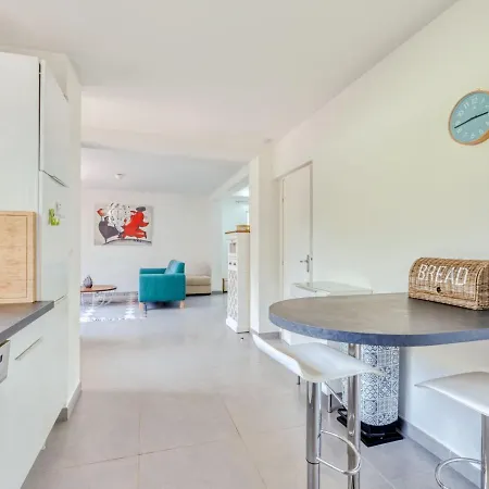 Les Nanous By Interhome Saint-Raphaël